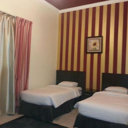 Hotel & Resort Golden Marina 廷布 客房 照片