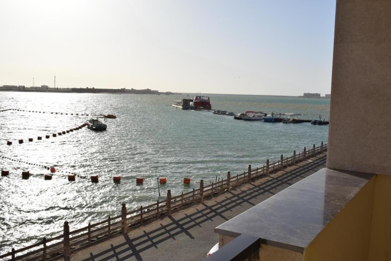 Hotel & Resort Golden Marina 廷布 外观 照片
