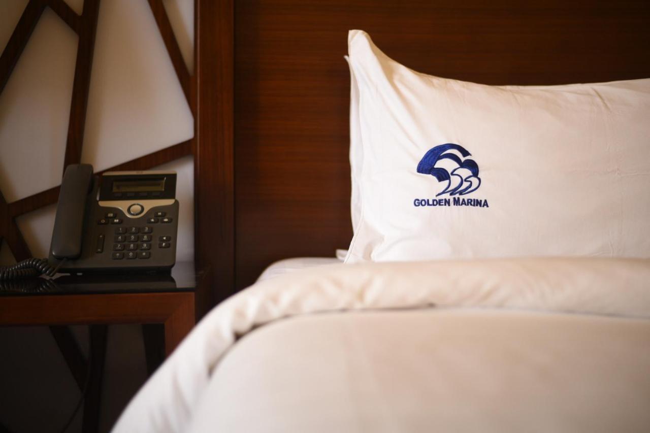 Hotel & Resort Golden Marina 廷布 外观 照片
