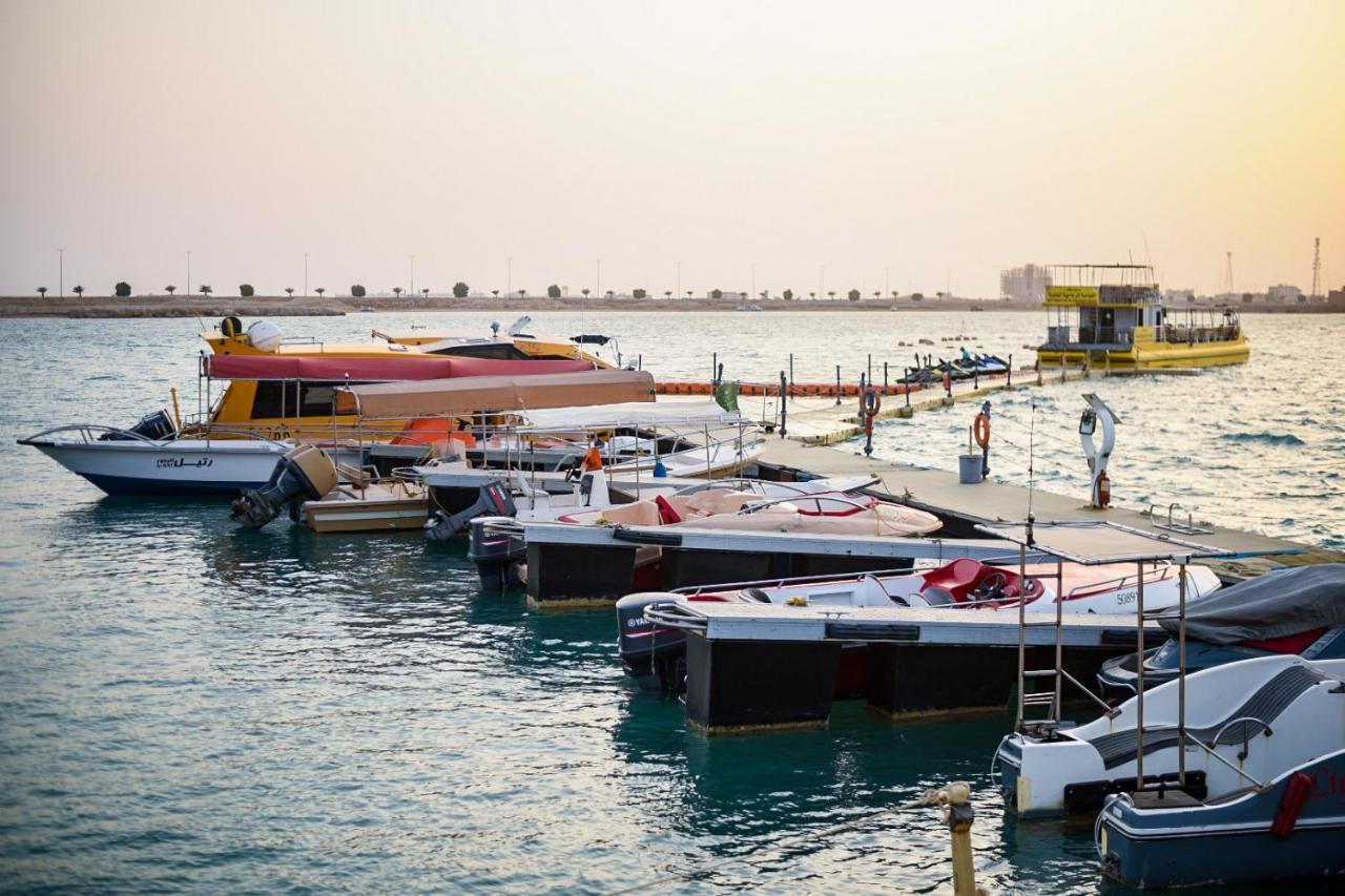 Hotel & Resort Golden Marina 廷布 外观 照片