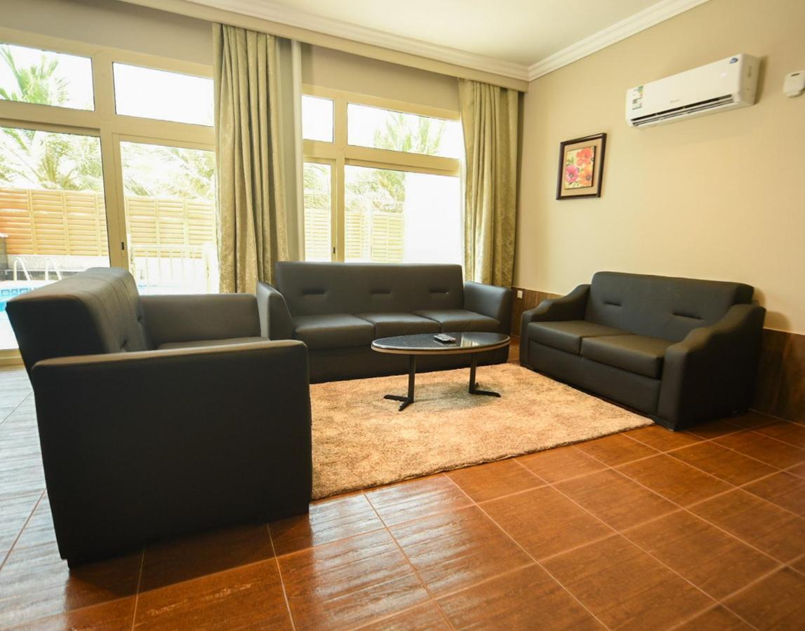 Hotel & Resort Golden Marina 廷布 外观 照片