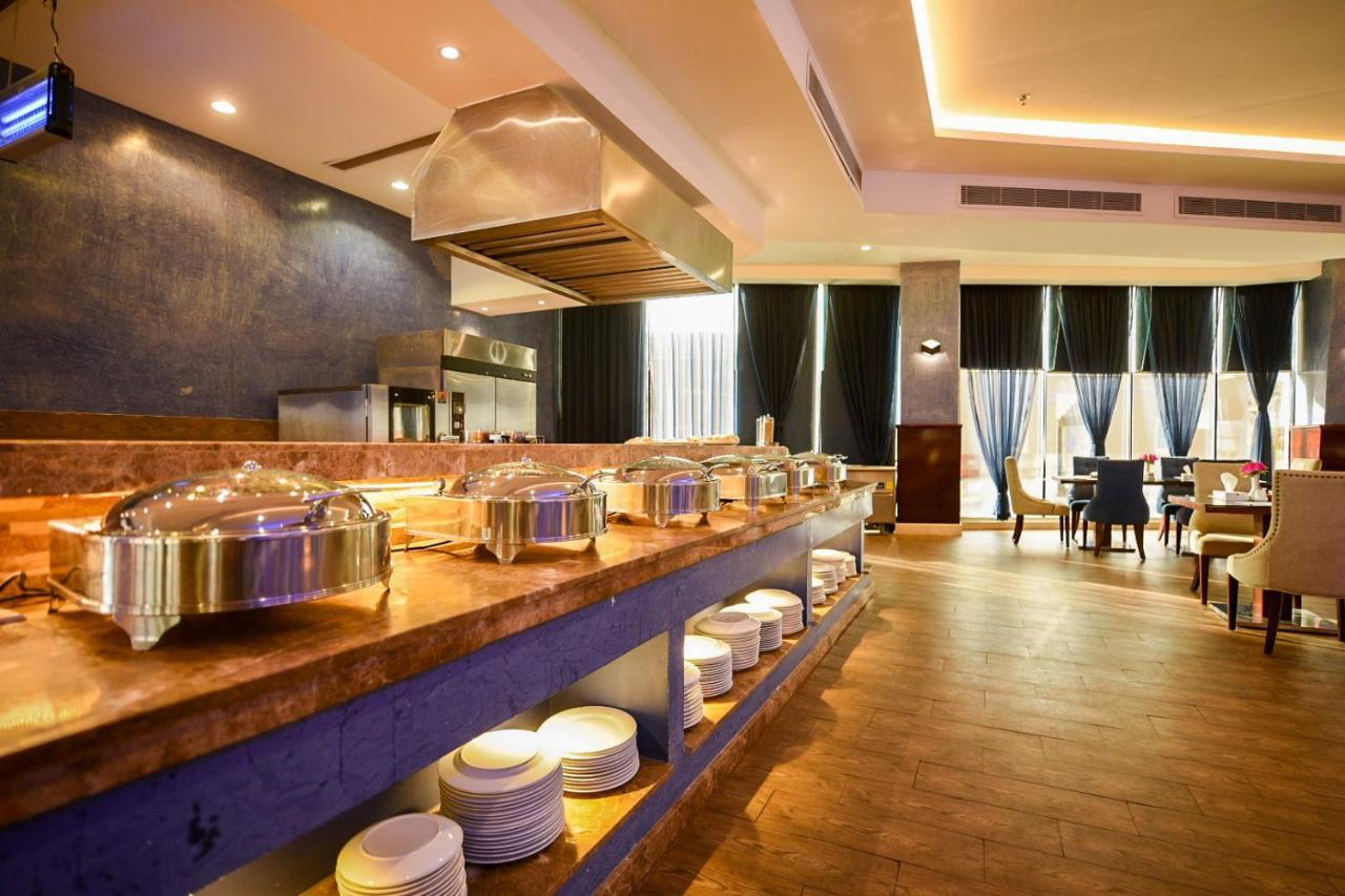 Hotel & Resort Golden Marina 廷布 外观 照片
