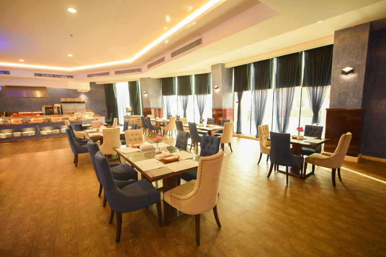 Hotel & Resort Golden Marina 廷布 外观 照片