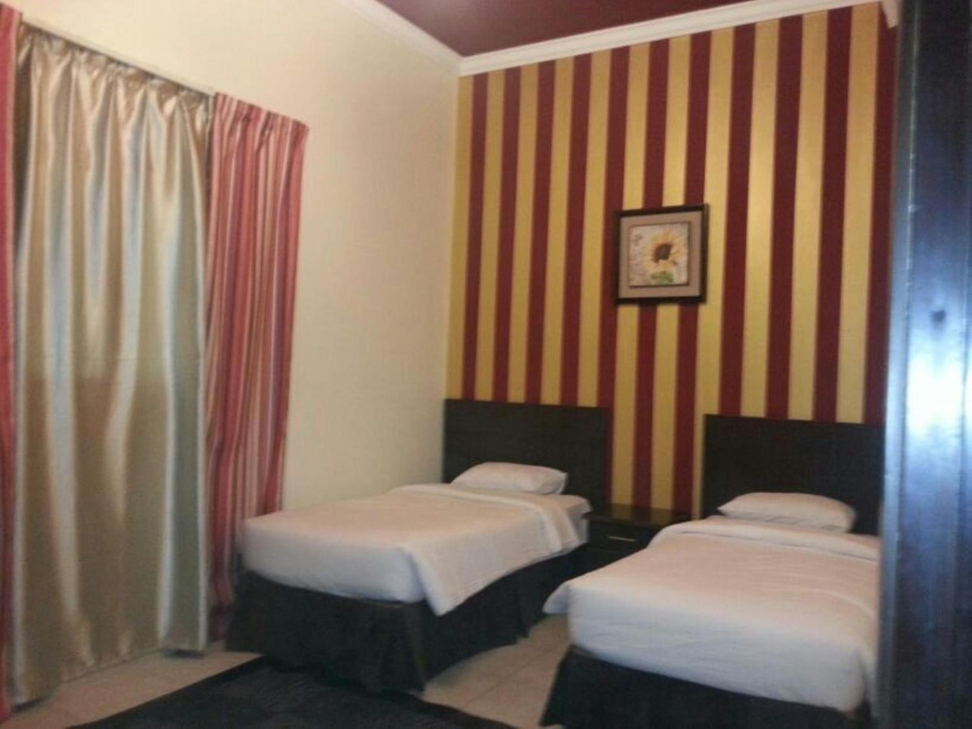 Hotel & Resort Golden Marina 廷布 客房 照片